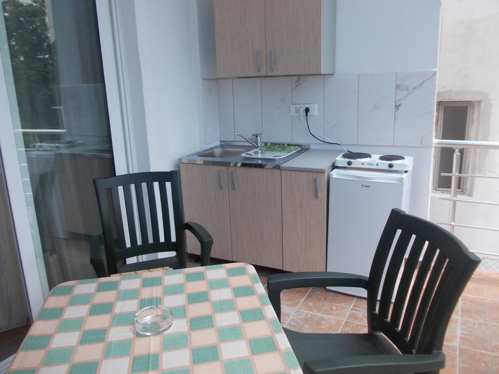 Apartments Idolga 바르 객실 사진