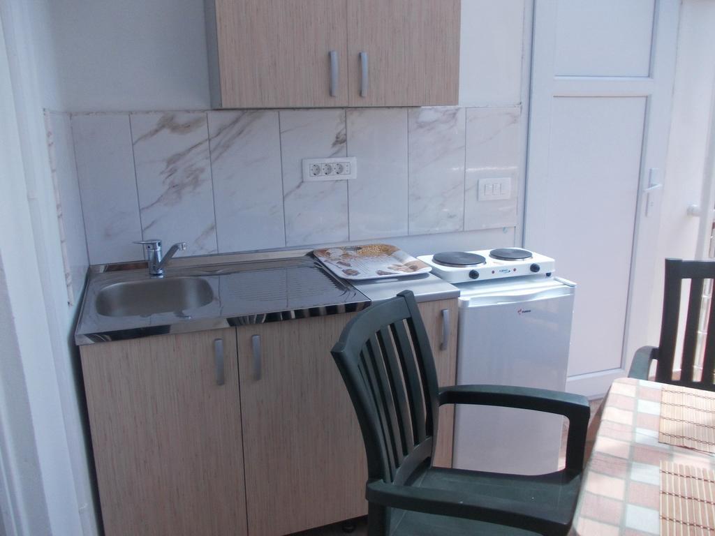 Apartments Idolga 바르 객실 사진